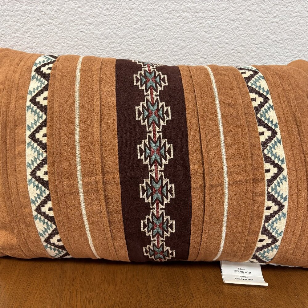 Southwestern Decorative Pillow Set Ranch Lodge Aztec Pattern 18x18 & 18x11